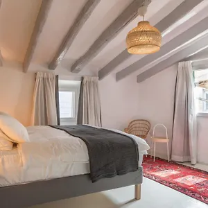  Hotel Can Karlito